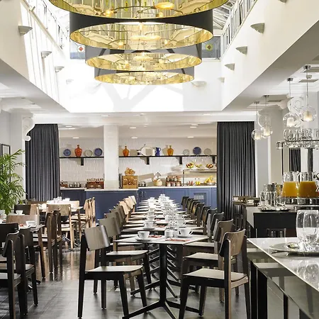 Отель Temple Bar By The Unlimited Collection 4*