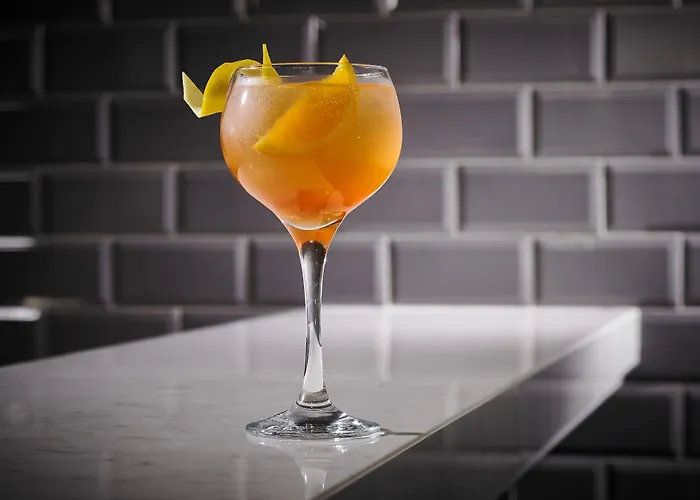 Отель Temple Bar By The Unlimited Collection 4*